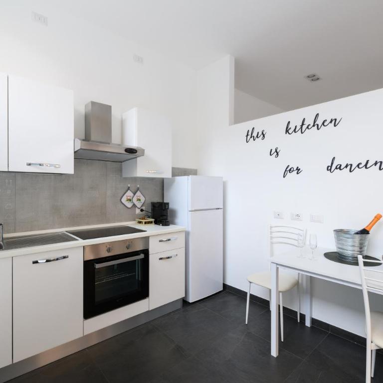 Domus Traversari 17 - Affitti Brevi Italia - Appartamento Monolocale - 2