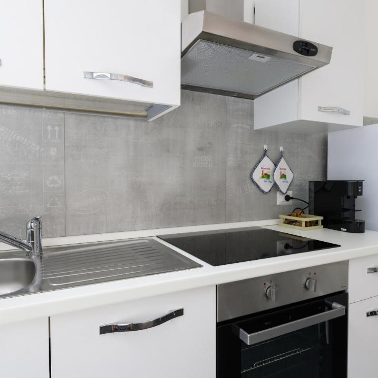 Domus Traversari 17 - Affitti Brevi Italia - Appartamento Monolocale - 3