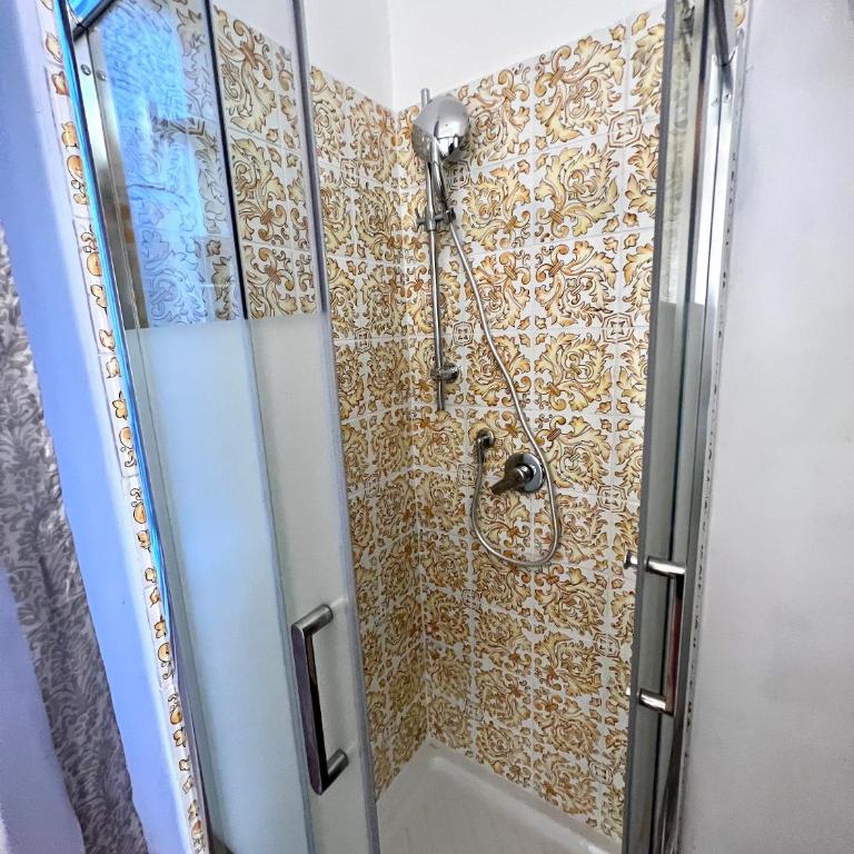 Alla Scalinata del Teatro Rossetti confort suites parcheggio in Viale XX Settembre - Monolocale Superior - 14