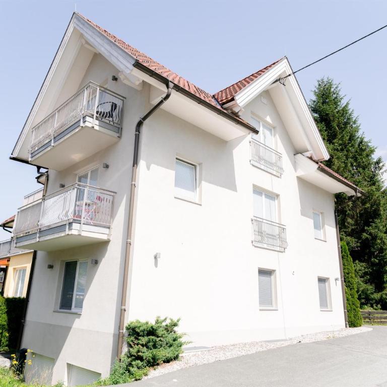 Villa Hubertus Enzian - Apartment mit Dusche - 32