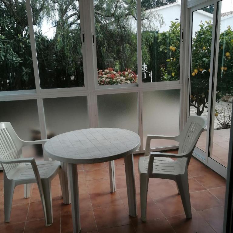 Tranquil Oasis near Unspoilt Natural Beaches - Habitación Doble con vistas al parque - 13