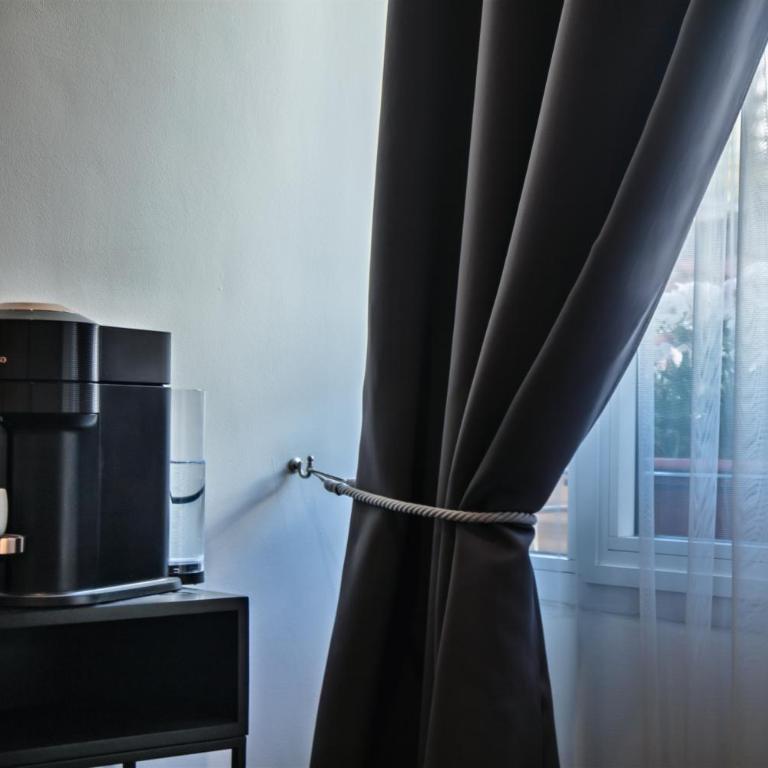 Fellini Design Suites - Camera King Deluxe - 5