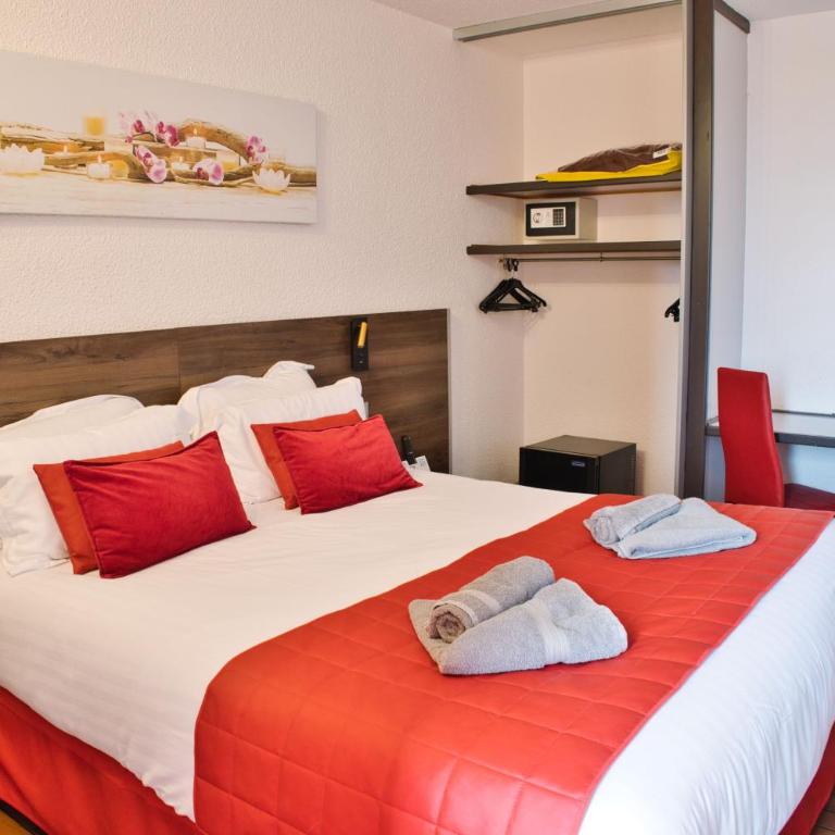 Cit'Hotel des 2 Golfs - Chambre Double de Luxe avec Balcon - Vue sur Port - 6