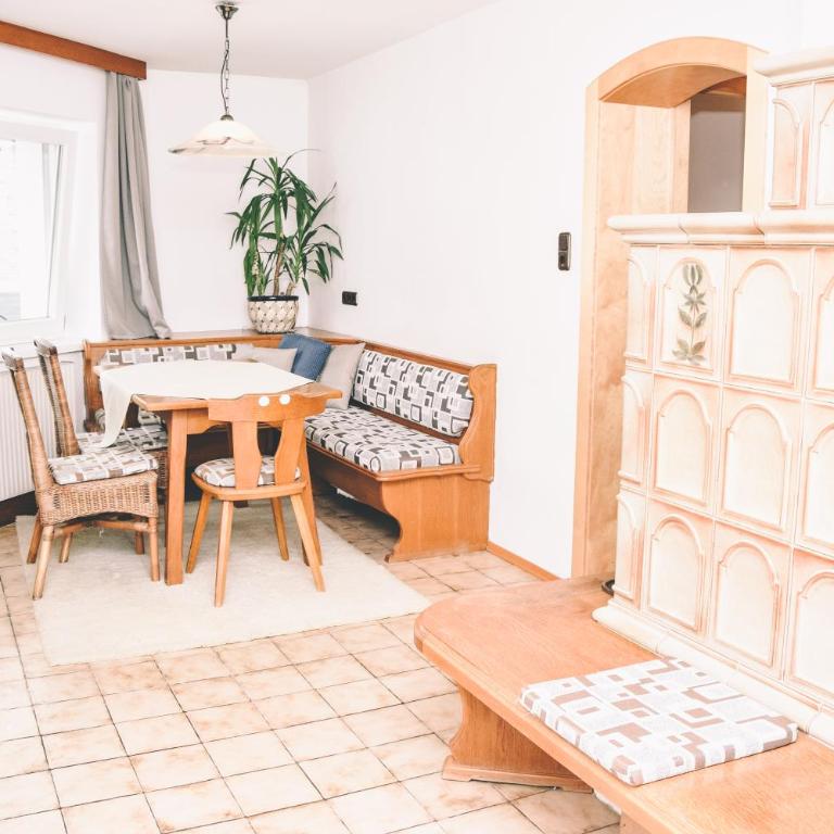 Pension s'Platzl Stuhleck - Apartment mit 2 Schlafzimmern und Balkon - 15