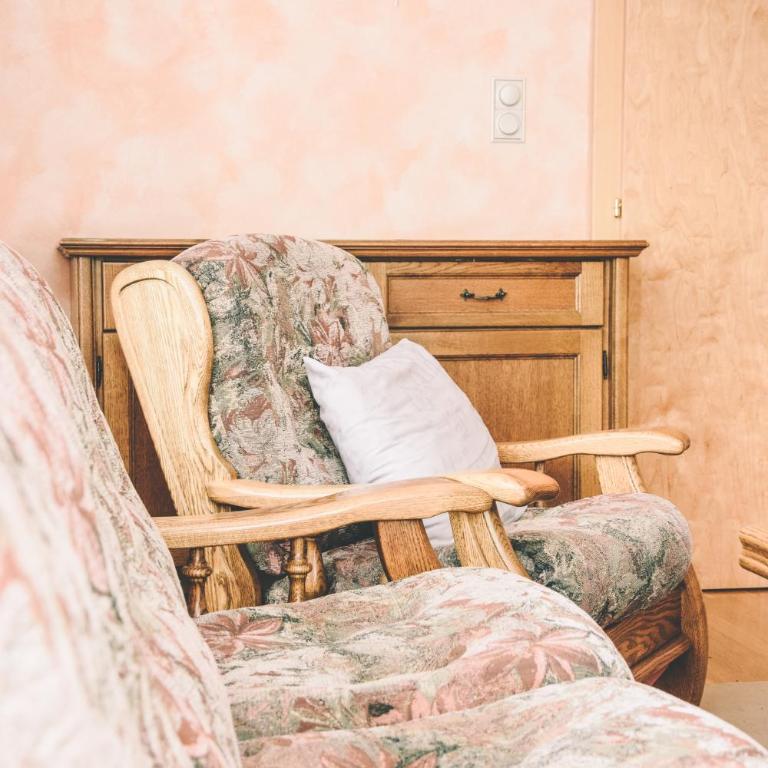 Pension s'Platzl Stuhleck - Apartment mit 2 Schlafzimmern und Balkon - 13