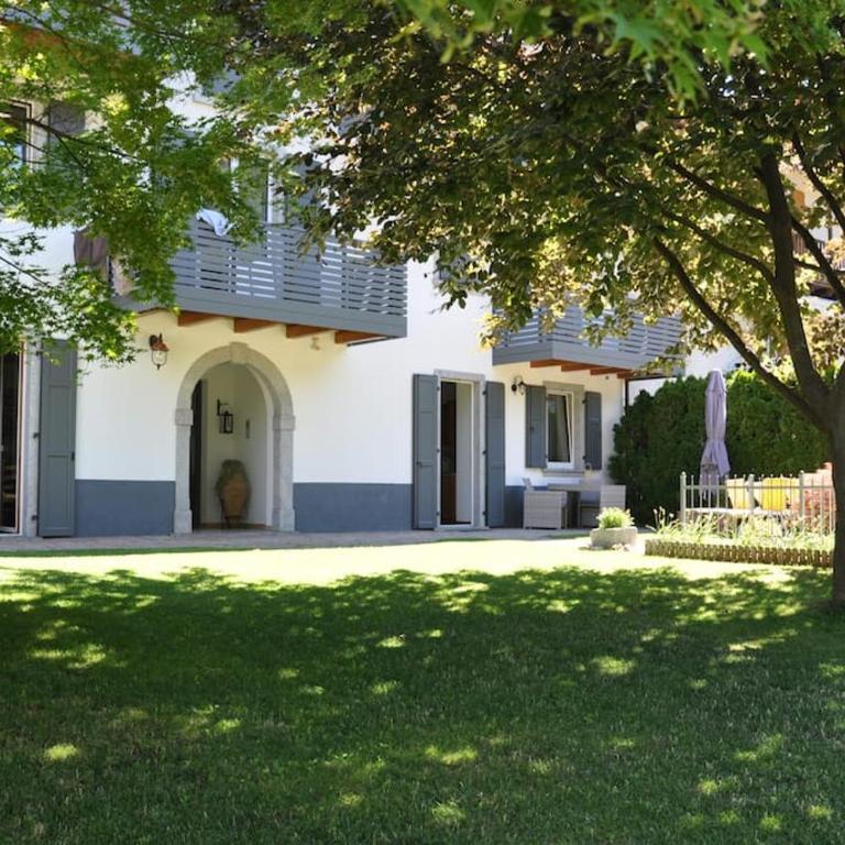 Casa Vacanze - Green Garden - Apartment with Garden View - 6