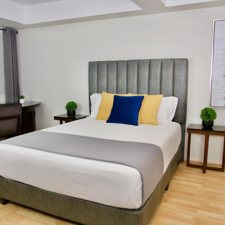 Rio Suites - Two-Bedroom Apartment - 9