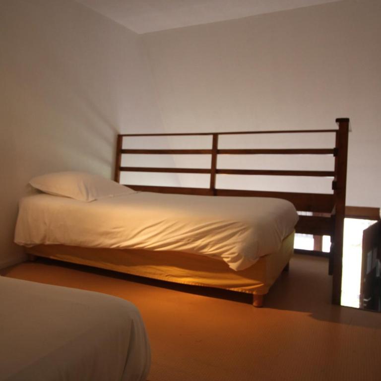 Hôtel RL Reims - Quadruple Room - 1 Double Bed 2 Single Beds In Mezzanine - 4