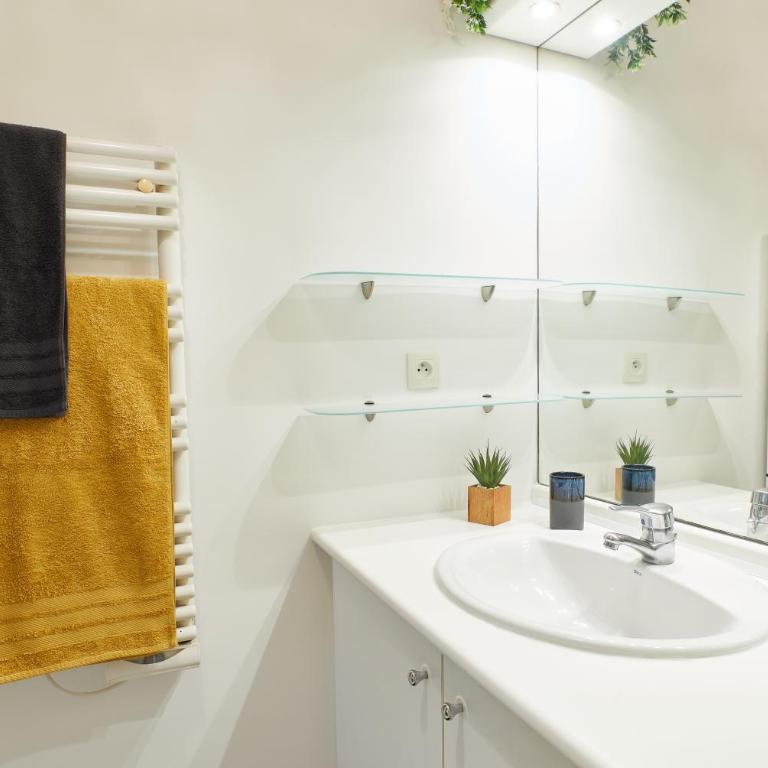 Appartement Wakandais-proche Disney, parking & wifi - Appartamento con 1 Camera da Letto - 12