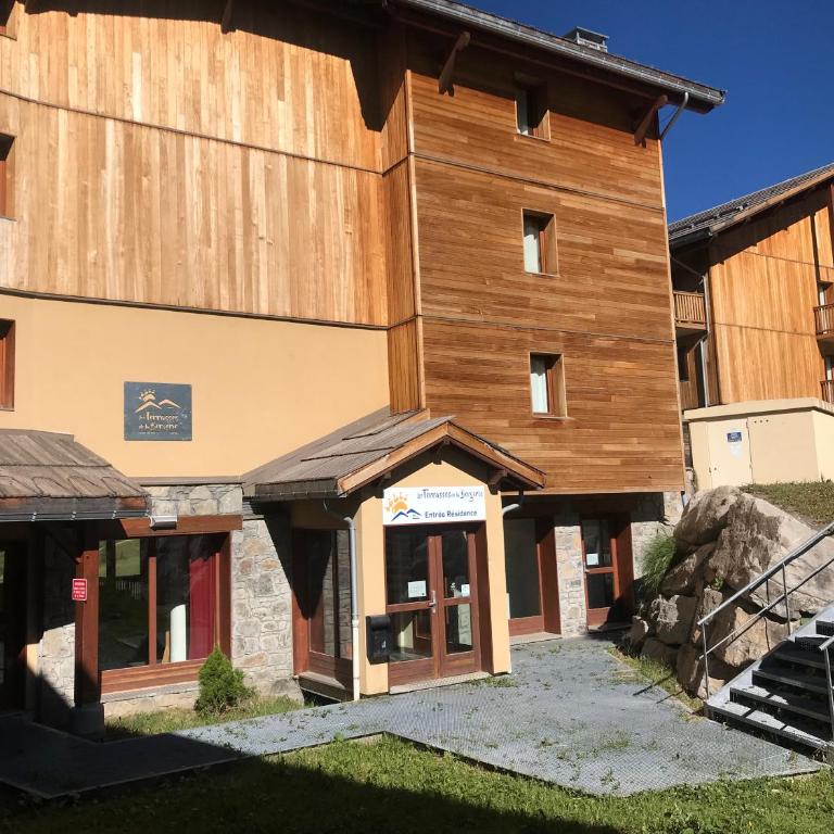 T2 skis aux pieds Les Terrasses de la Bergerie - One-Bedroom Apartment - 1