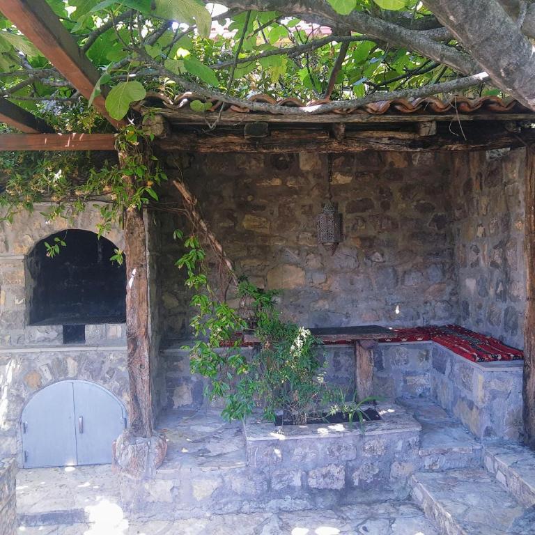 Sea-side Old Stone Villa with a private Garden - Vila sa 3 Spavaće Sobe - 47