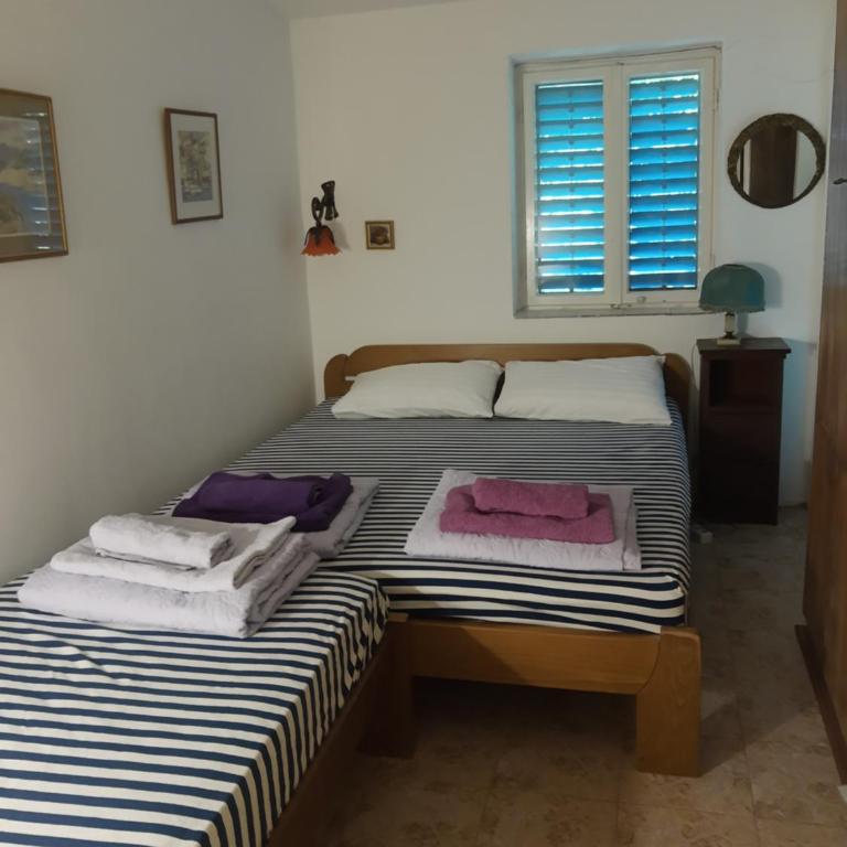 Sea-side Old Stone Villa with a private Garden - Vila sa 3 Spavaće Sobe - 30