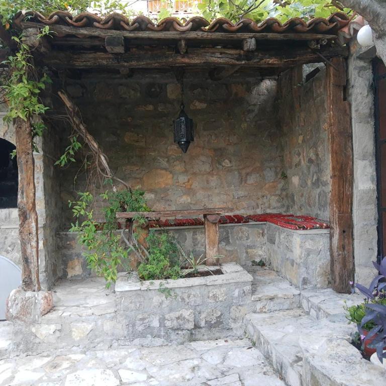 Sea-side Old Stone Villa with a private Garden - Vila sa 3 Spavaće Sobe - 24
