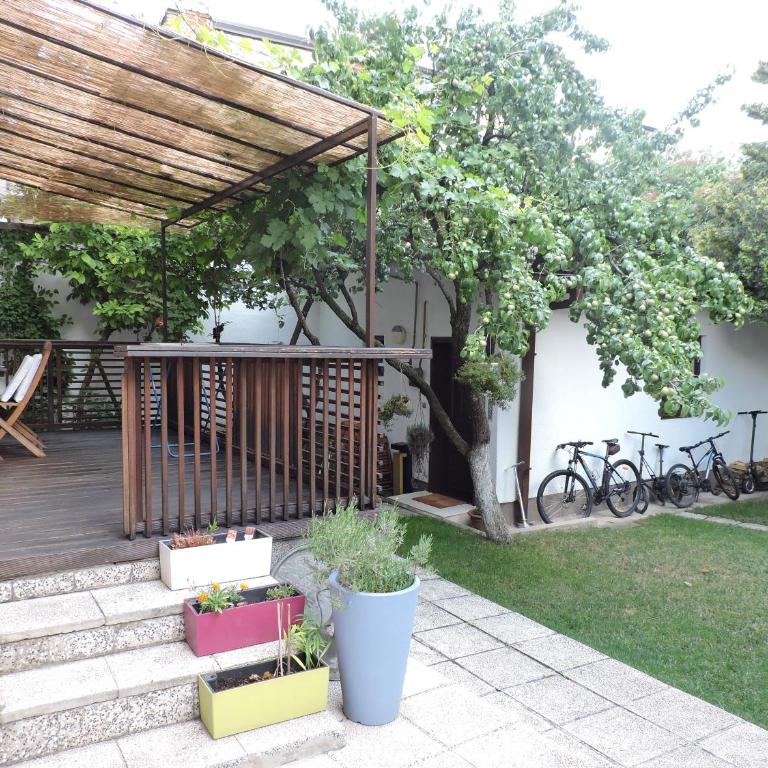 Apartments Music and Garden - One-Bedroom Apartment - 10