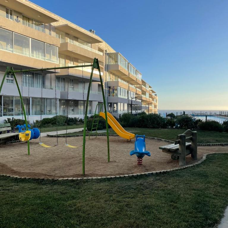 Departamento con Vista Al Mar - Apartamento de 3 dormitorios - 10