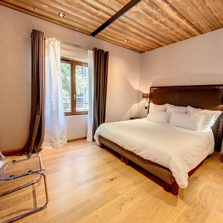 LES ALPES III - Three-Bedroom Apartment - 16