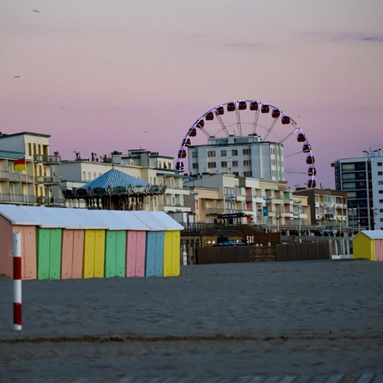 LES COQUILLAGES, plage et centre à pied, 2 salles de bains, lits faits - Apartamento de 2 dormitorios - 35