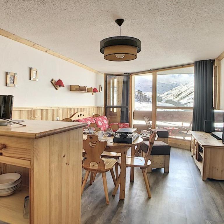 Appartement rénové 6 pers - Skis aux pieds - Balcon - WiFi - FR-1-344-751 - Apartment - 5