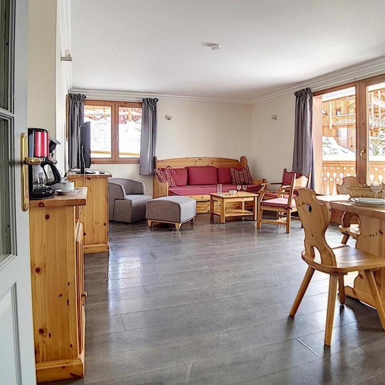 Appartement spacieux rénové, proche des pistes, balcon, sauna, hammam, WIFI - FR-1-344-753 - Appartement - 3