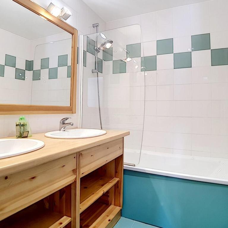 Appartement spacieux rénové · Proche pistes · Sauna · Hammam - FR-1-344-775 - Appartement - 9