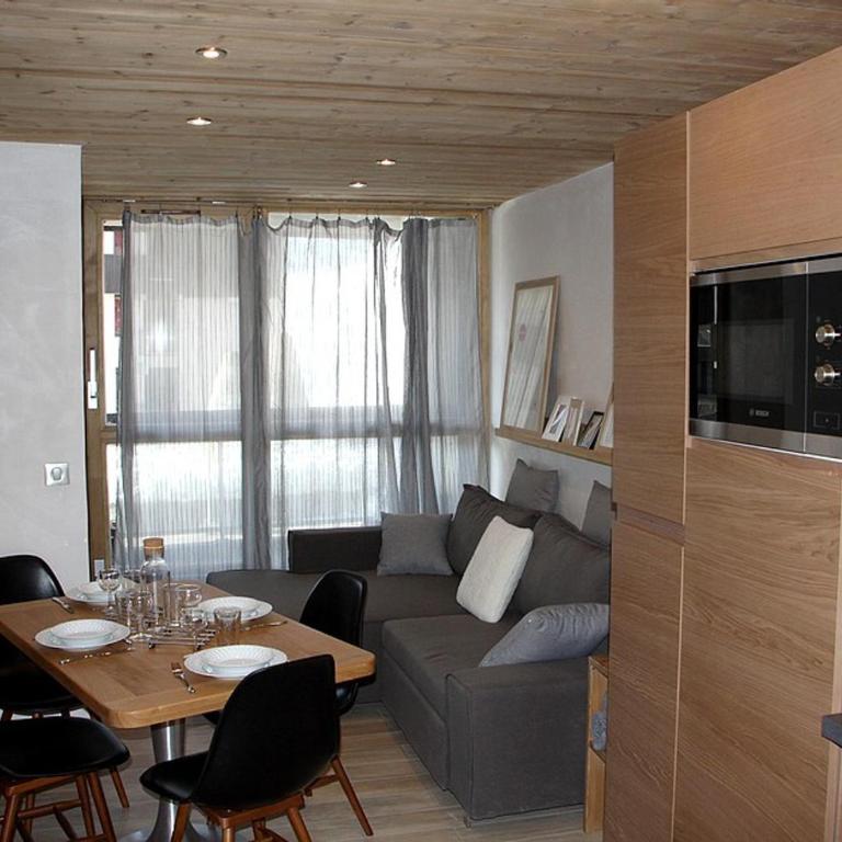 Appartement rénové proche pistes avec balcon - FR-1-344-893 - Apartment - 2