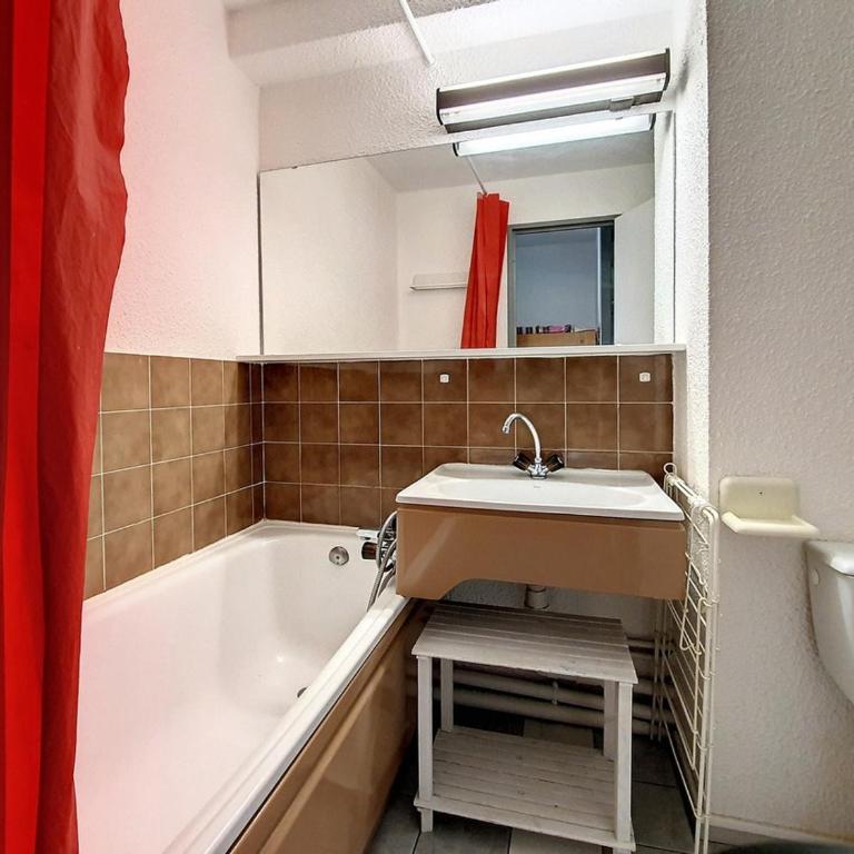 Studio rénové proche des pistes avec balcon - FR-1-344-1063 - Studio - 10