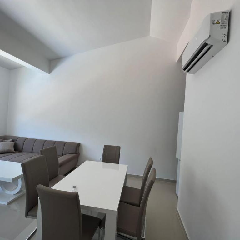 Adriatic Pearl Apartments - Apartment with Terrace - 36