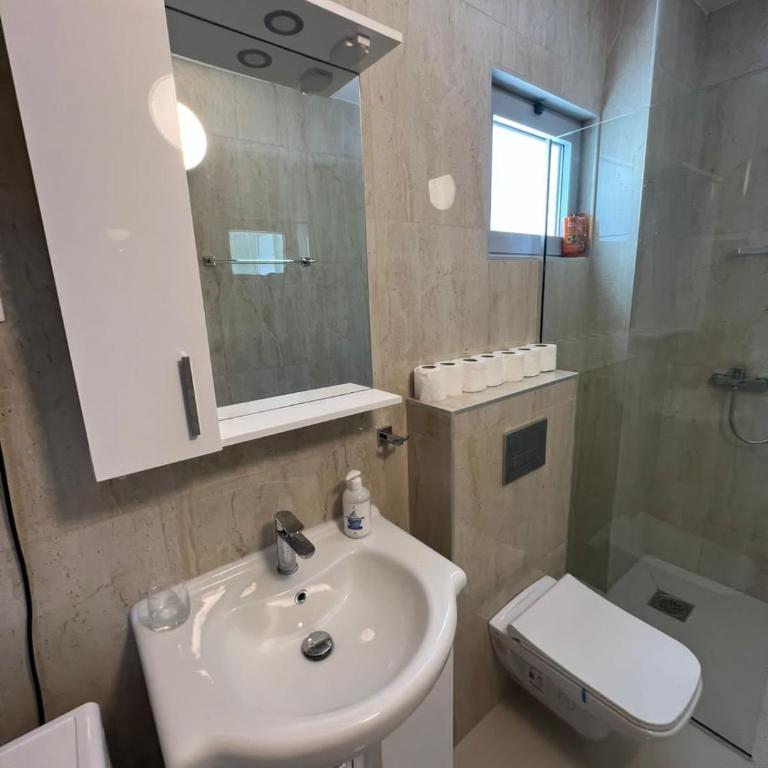 Adriatic Pearl Apartments - Apartment with Terrace - 22