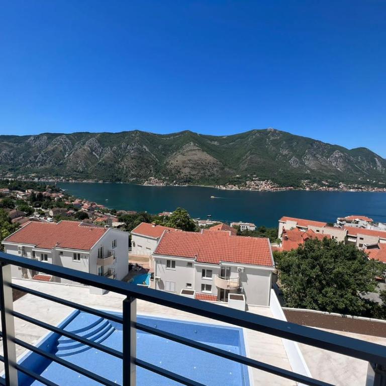 Adriatic Pearl Apartments - Apartment with Terrace - 16