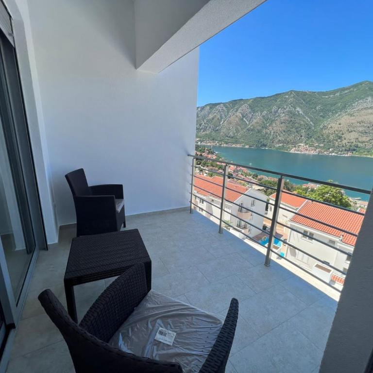Adriatic Pearl Apartments - Apartment with Terrace - 3