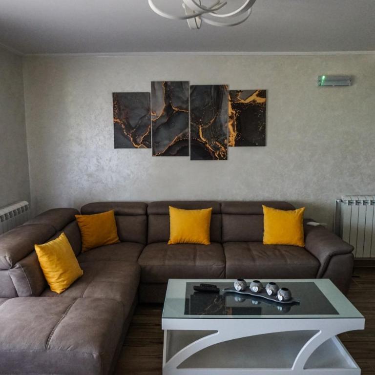 Vila Durmitor Nest Krstajic - Three-Bedroom House - 40