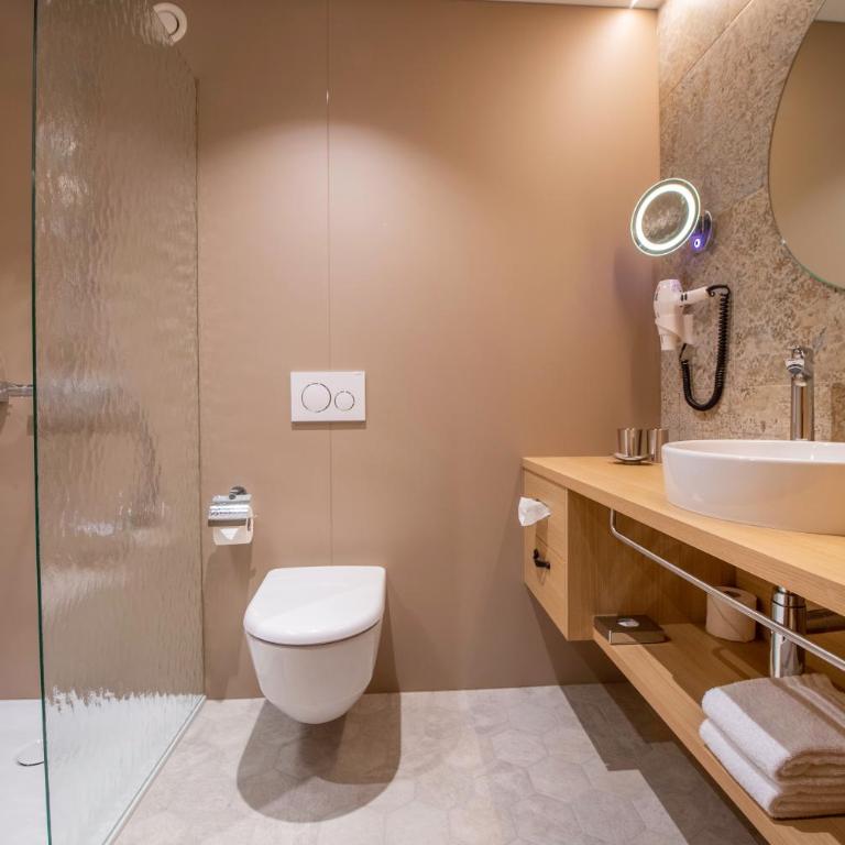 Hotel Gädi - Deluxe Doppelzimmer mit Balkon - 3