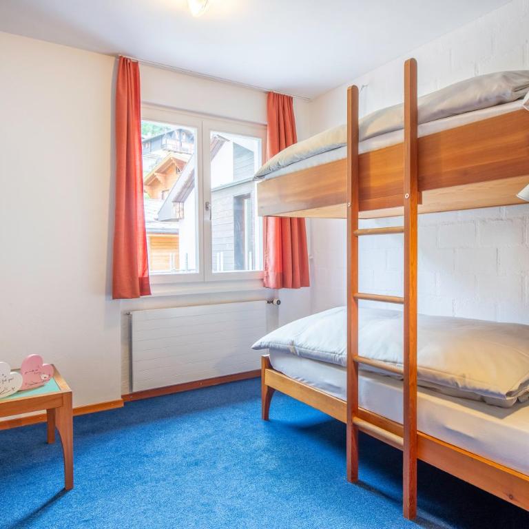 Hotel Gädi - Familienzimmer (2 Erwachsene + 2 Kinder) - 4