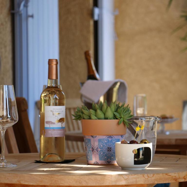 Loup Castel Boutique Hotel B&B - Studio Lit King-Size Deluxe Cannes - 9