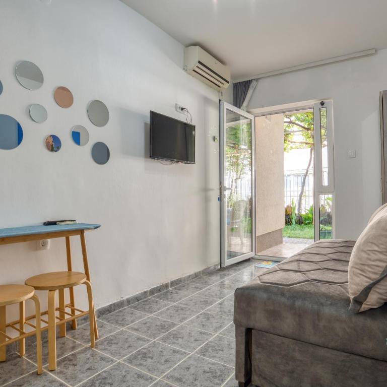 Baka Zlata Apartments - Studio sa Sofom na Izvlačenje - 1