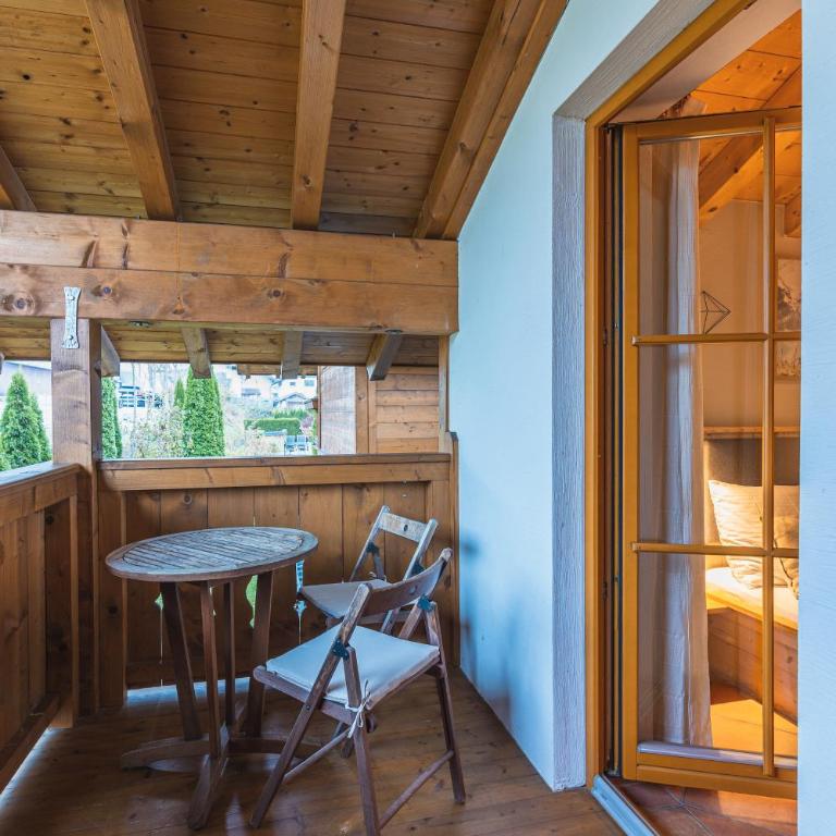 Dorfchalets & Apartments - in Kaprun centre including FREE entry Tauern Spa and Summer Card - Chalet (6 Erwachsene) - kostenfreier Zugang zum VIP Tauern Spa - 16