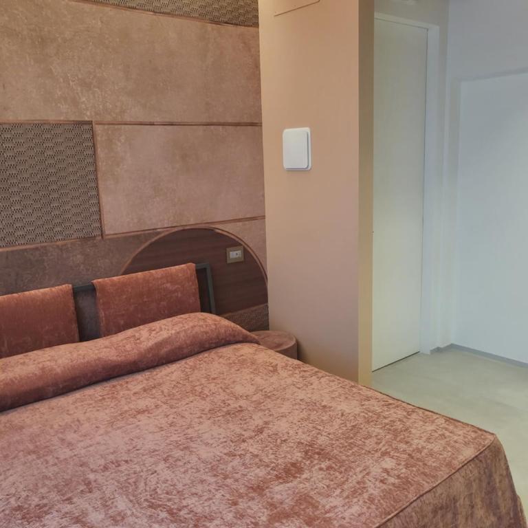 Casa Stazione Pescara - Camera Matrimoniale con Bagno Privato - 4