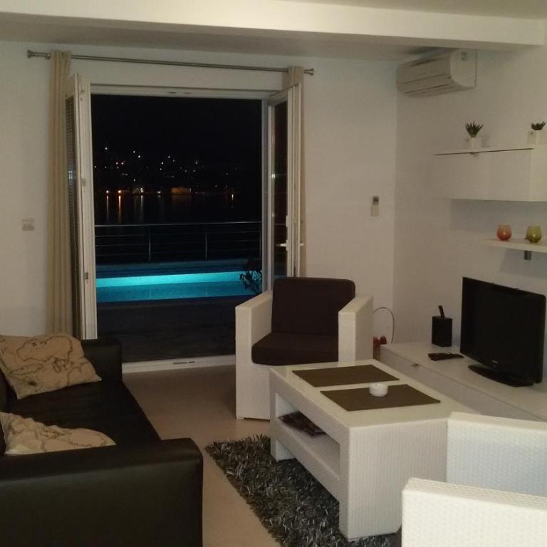 Muo Apartments - One-Bedroom Apartment with Sea View - 4