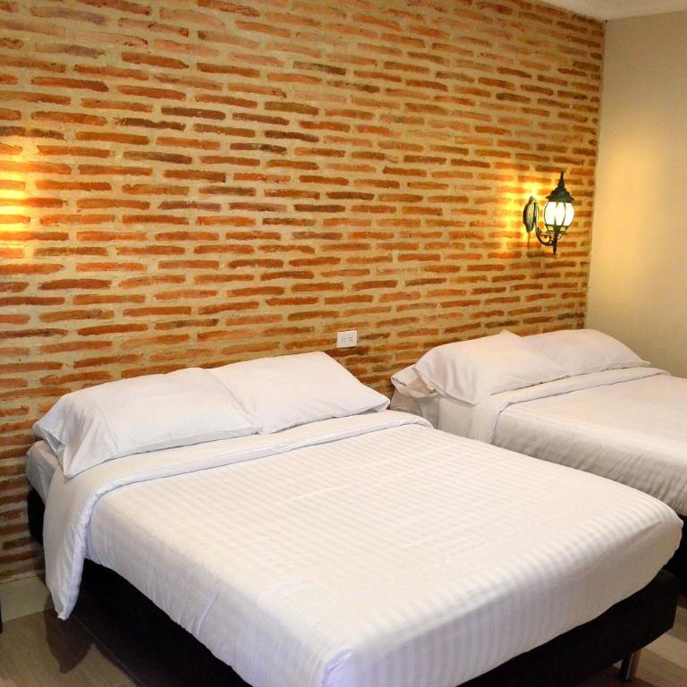Hotel Galeria la Trinidad - Habitación cuádruple - 8