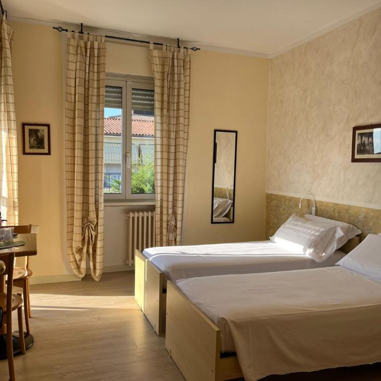 Albergo AQUILA - Camera Queen con Balcone - 3