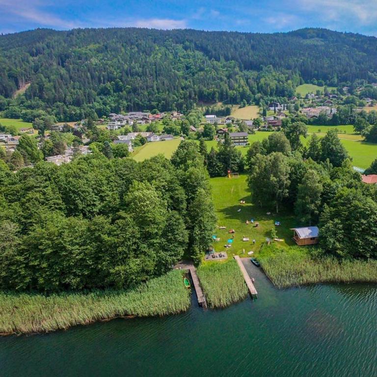 Pension Strauß - Doppelzimmer mit Balkon und Seeblick - 4