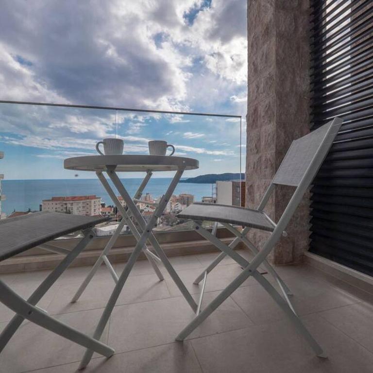 Lovely Partial Sea View one bedroom Flat in Horizon Residences A24 - One-Bedroom Apartment - 6
