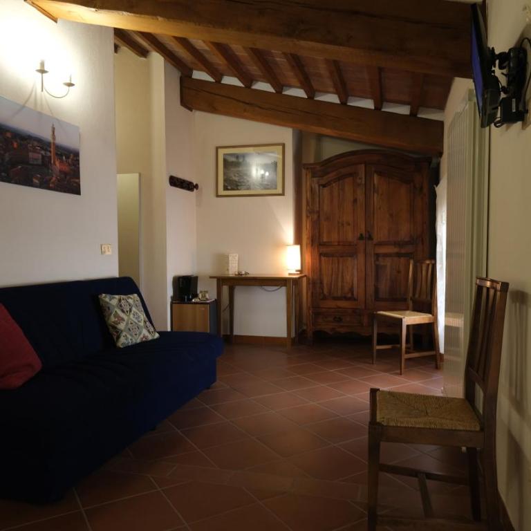 Oliviera Camere - Camera Familiare con Bagno Privato - 3