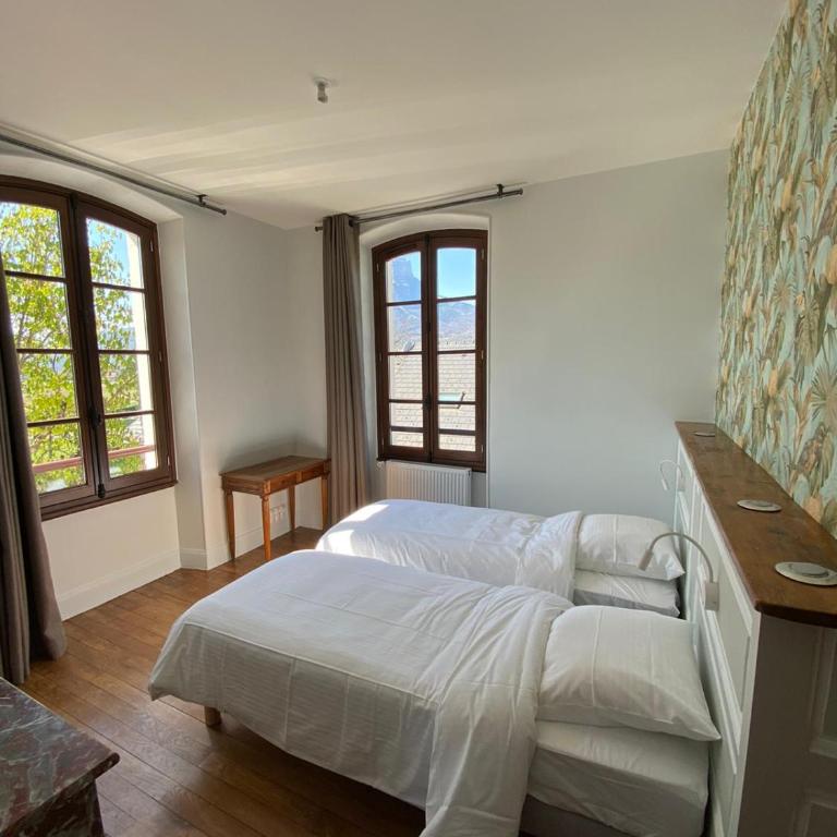 Gîte de Myans - Chambre Double - Vue sur Parc - 3