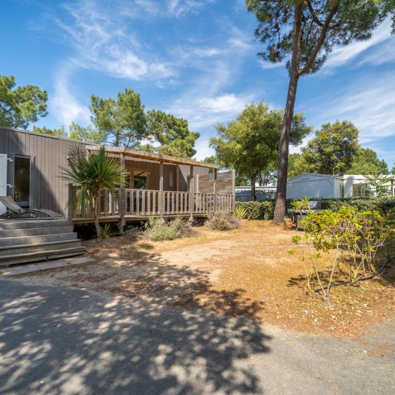 Camping Les Genêts - Mobile Home - 1