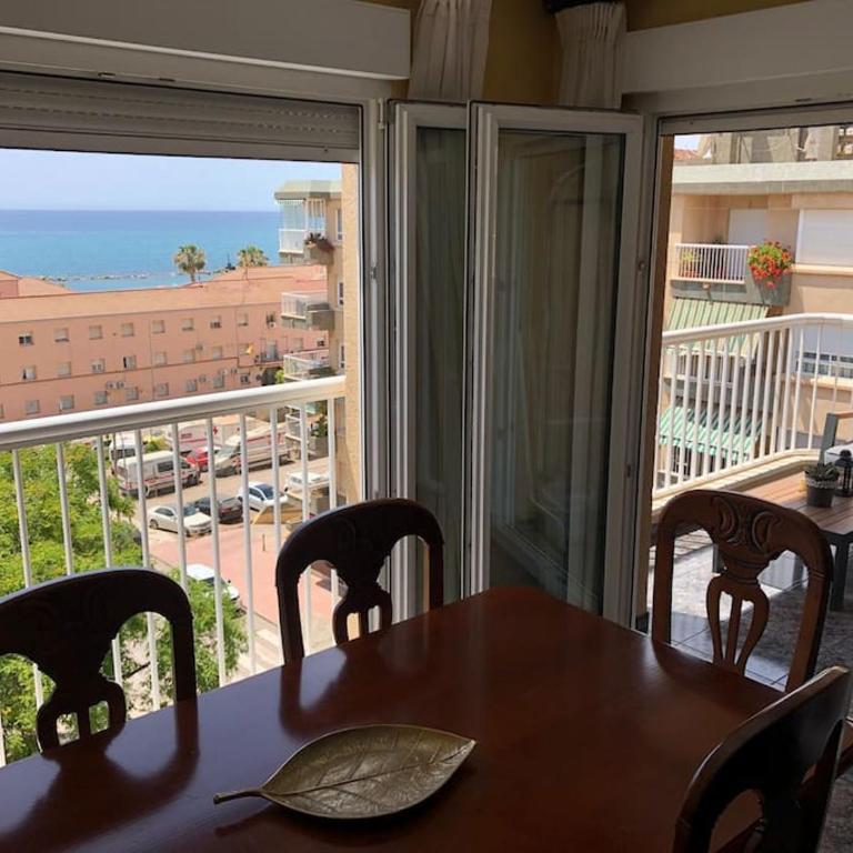 BRISA DE PONIENTE con cochera y aire acondicionado - Apartamento de 3 dormitorios - 3