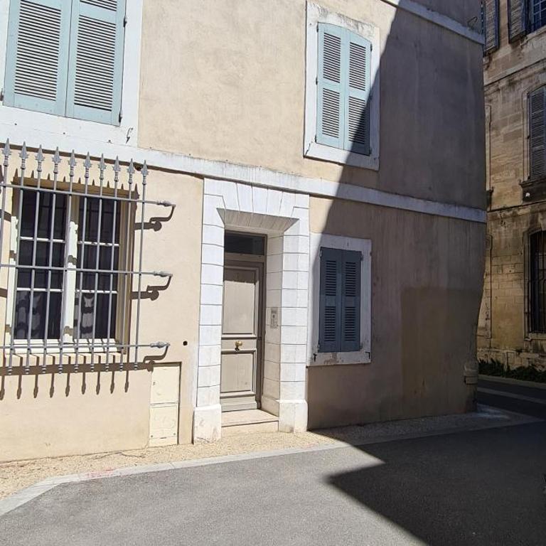 Joli studio Avignon intra-muros - One-Bedroom Apartment - 11
