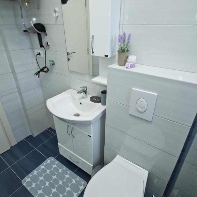 IgMAN apartments Tivat - Standardni Apartman - 19