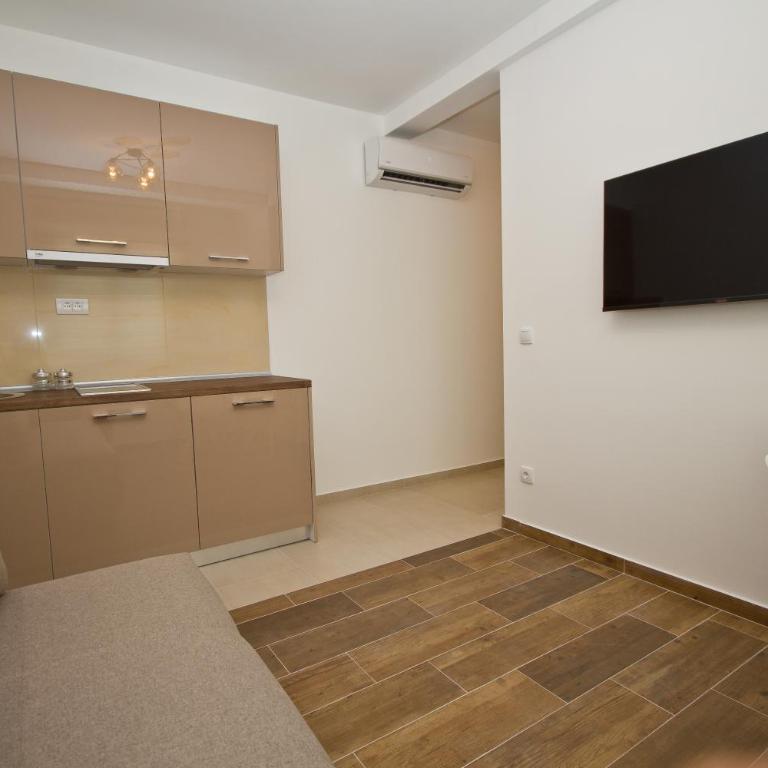 IgMAN apartments Tivat - Standardni Apartman - 30