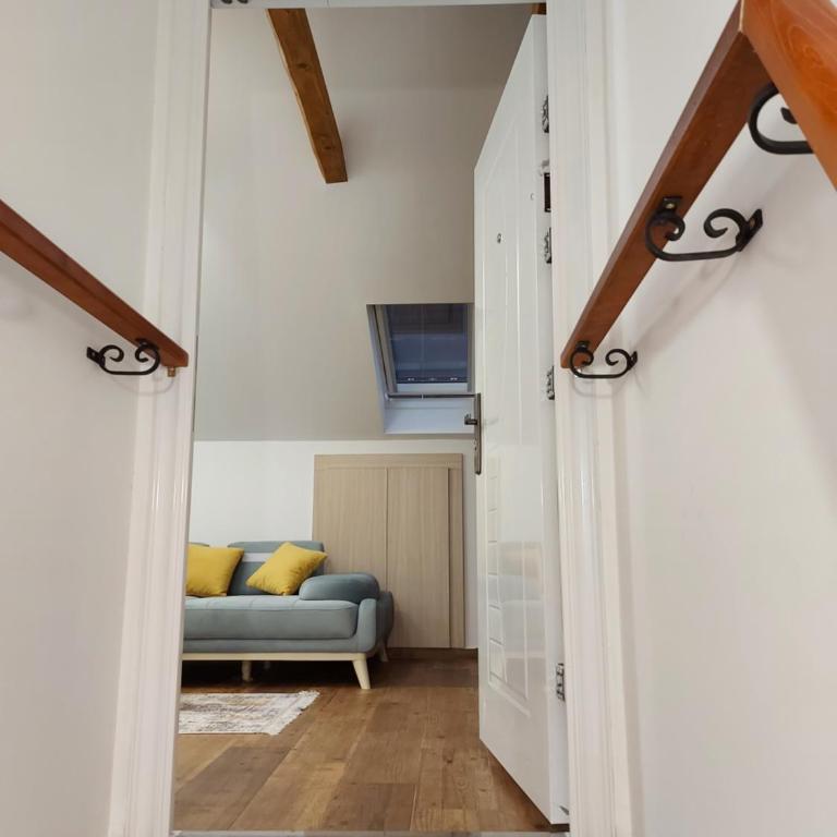 Art Apartments - Studio - 17